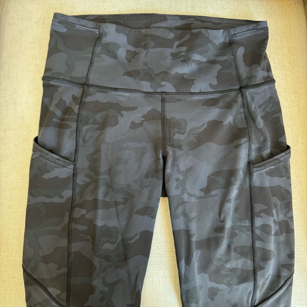 Lululemon Align High-Rise Crop with Pockets 23”